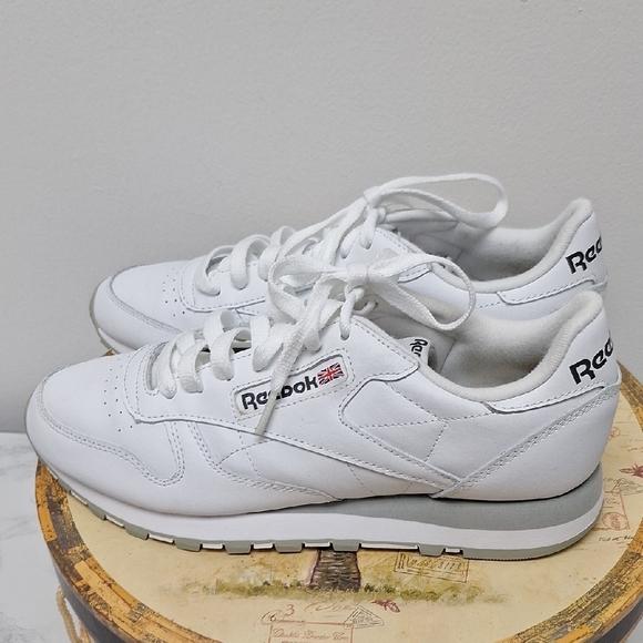 Reebok Men's Classic Leather Sneaker White Sz 9 - Picture 3 of 7